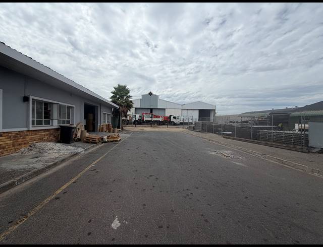 655M² WAREHOUSE TO LET IN BLACKHEATH INDUSTRIAL
